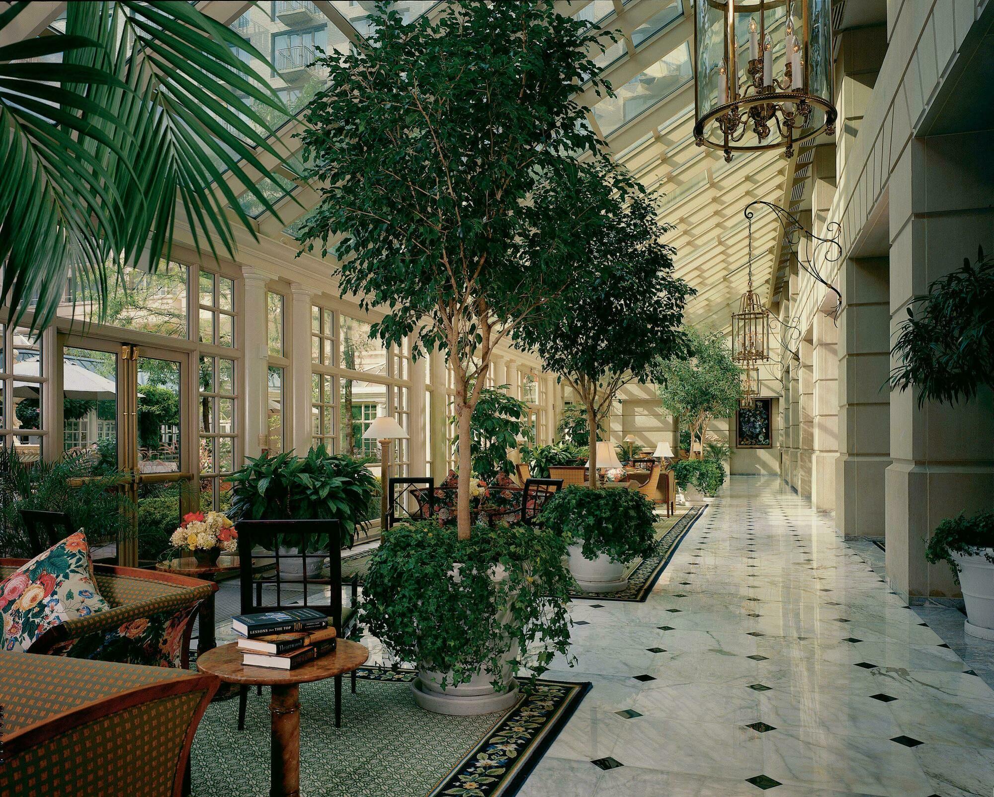 Готель West End Washington Dc, Tapestry Collection By Hilton Екстер'єр фото